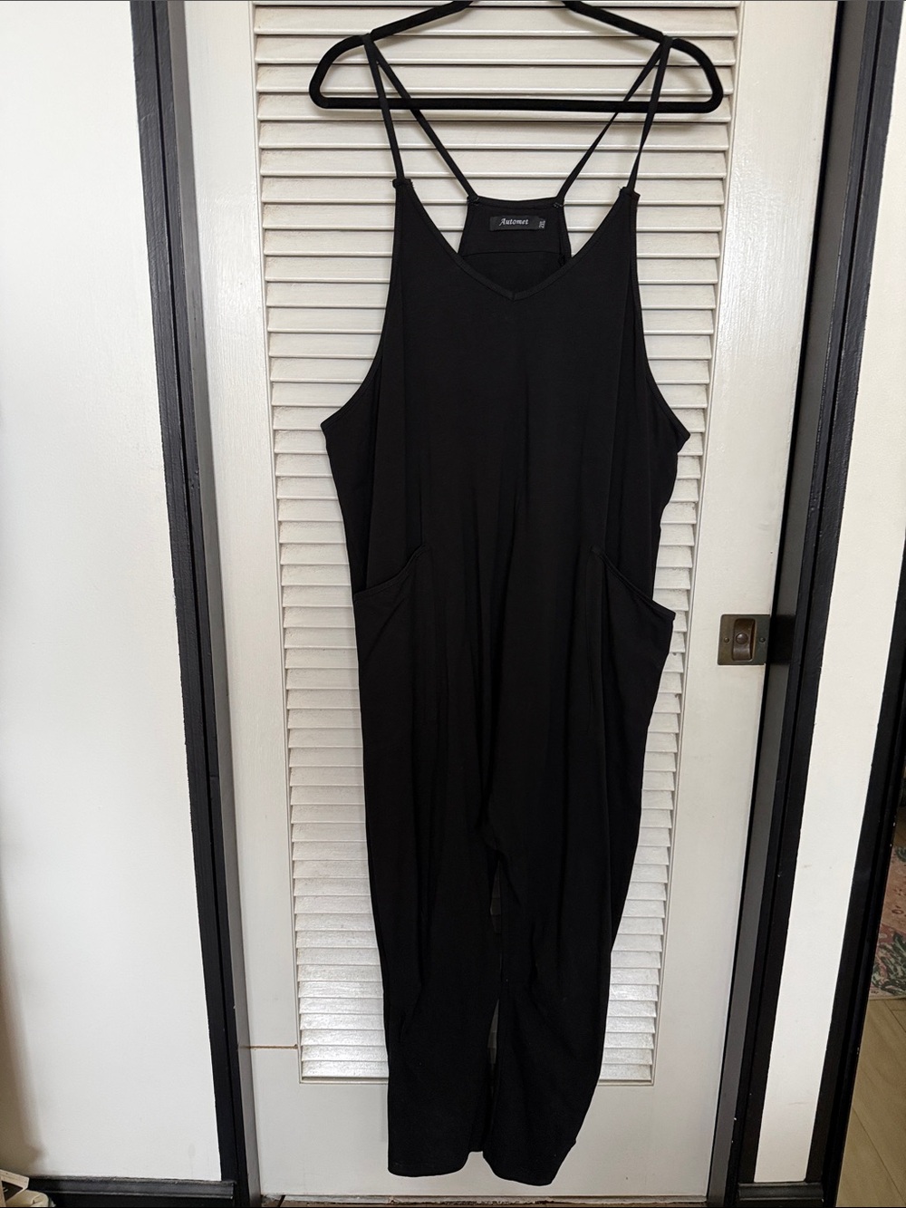 Automet Black Sleeveless Jumpsuit with Pockets